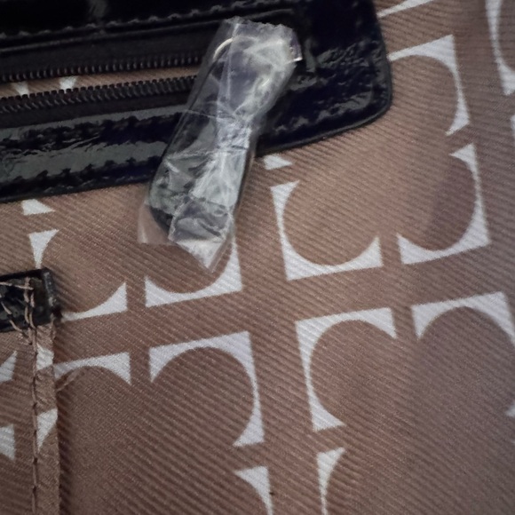 Liz Claiborne Bag - Picture 9 of 12